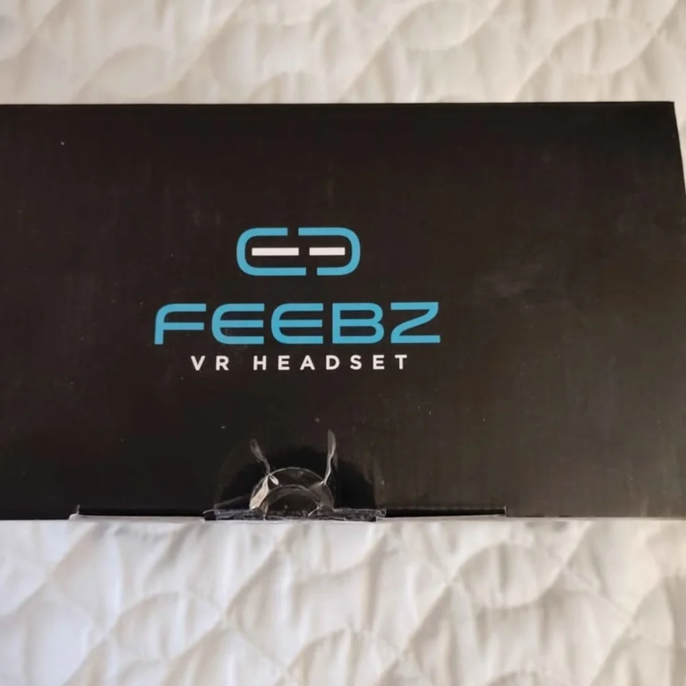 Black VR Headset